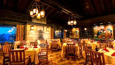 Dining in the El Tovar